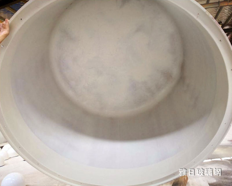 1800型雷達天線(xiàn)罩內里實(shí)拍圖