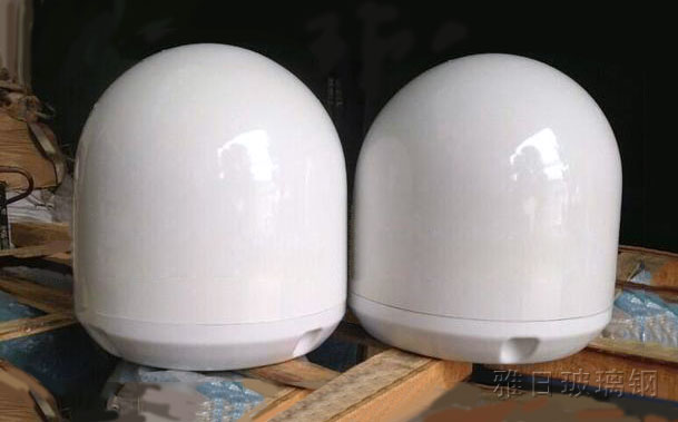 船載衛星天線(xiàn)罩圖